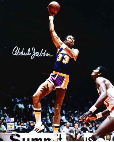 Kareem Abdul Jabbar Autographed Photo - 16x20 - Beckett Authenticated