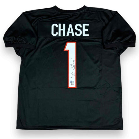 Ja'Marr Chase Autographed Jersey - Black - Beckett Authenticated